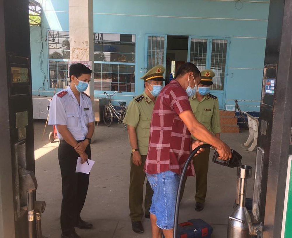 Tiền Giang Phát hiện hàng chục ngàn lít xăng A95 không phù hợp với quy chuẩn kỹ thuật