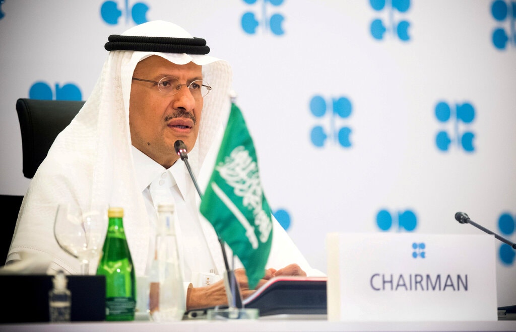 OPEC+ nhất trí tăng sản lượng