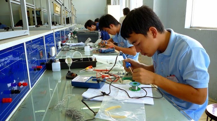 Tăng mức hỗ trợ học nghề với người lao động tham gia bảo hiểm thất nghiệp

​