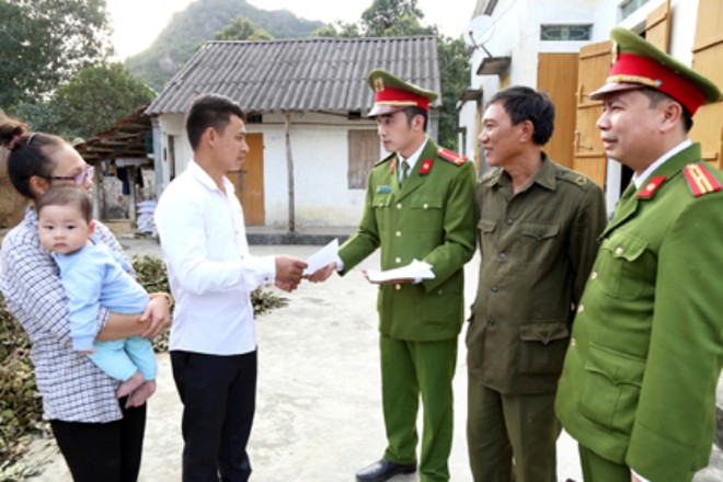Xây dựng Công an xã, thị trấn chính quy