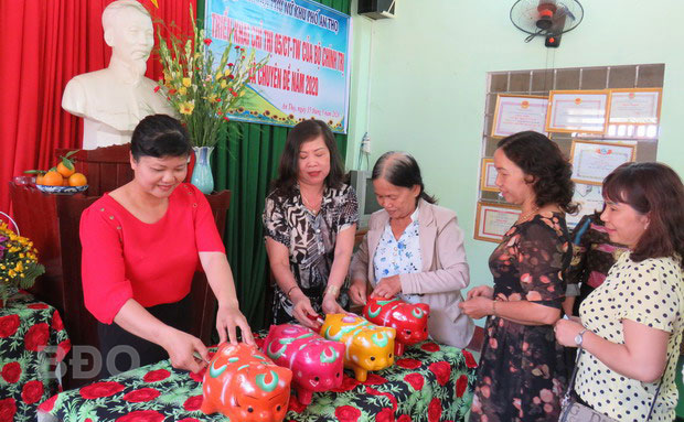 Học Bác để gần dân, có trách nhiệm với dân