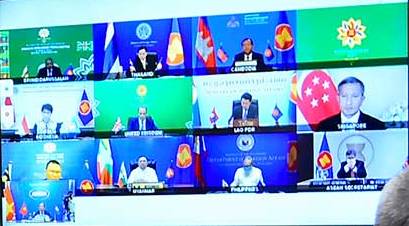 Đối thoại ba bên mở rộng giữa các Bộ trưởng Ngoại giao ASEAN và Ngoại trưởng Anh