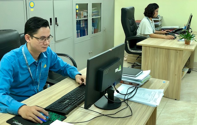Vận động đoàn viên công đoàn tham gia thi tìm hiểu pháp luật về bầu cử