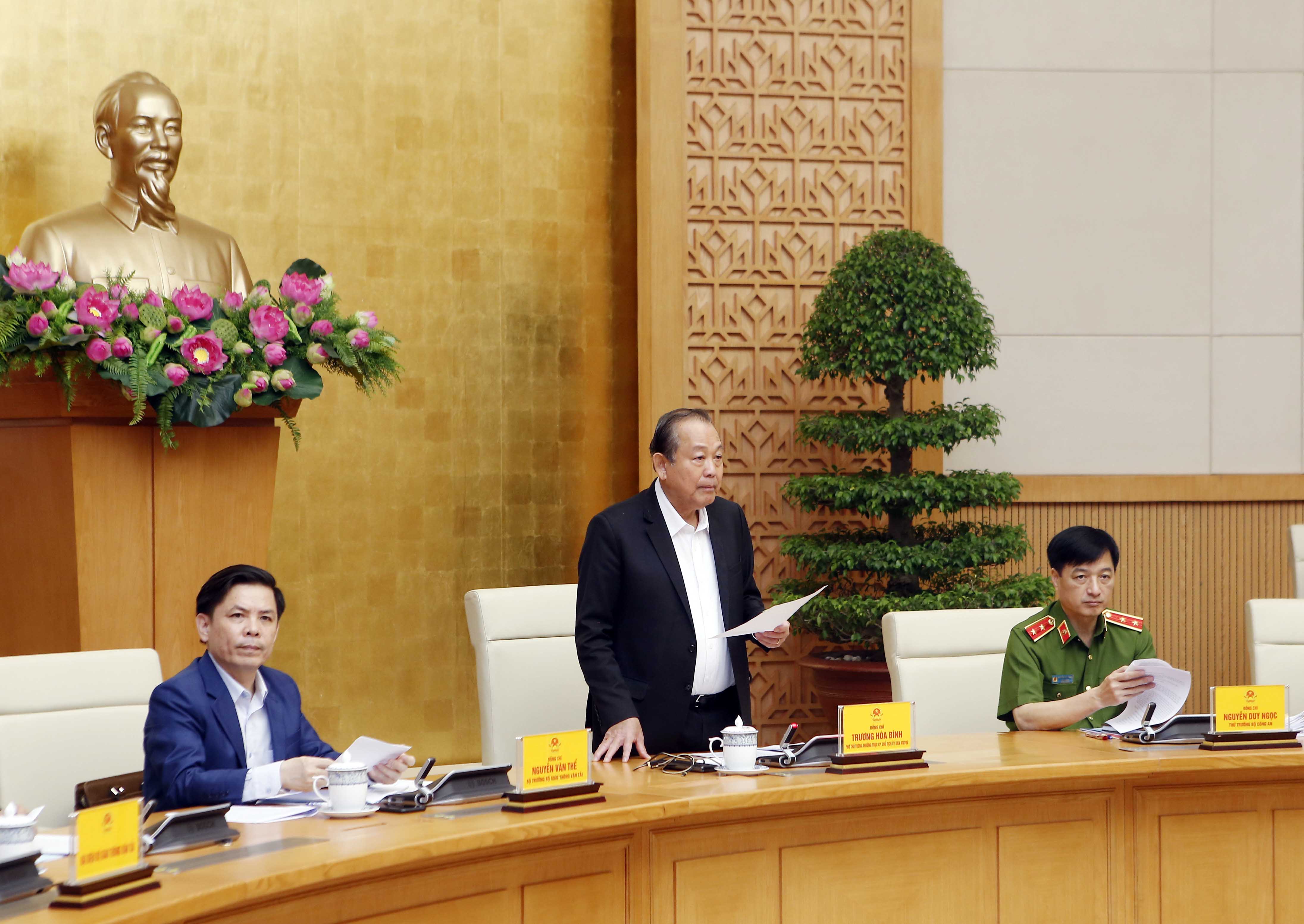 Yêu cầu làm rõ có hay không việc chống lưng xe quá tải