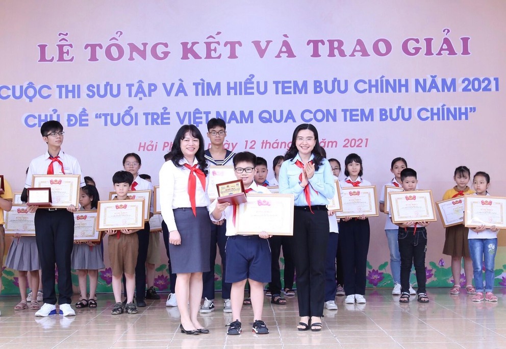 Hơn 1,2 triệu bài dự thi tìm hiểu tem bưu chính năm 2021