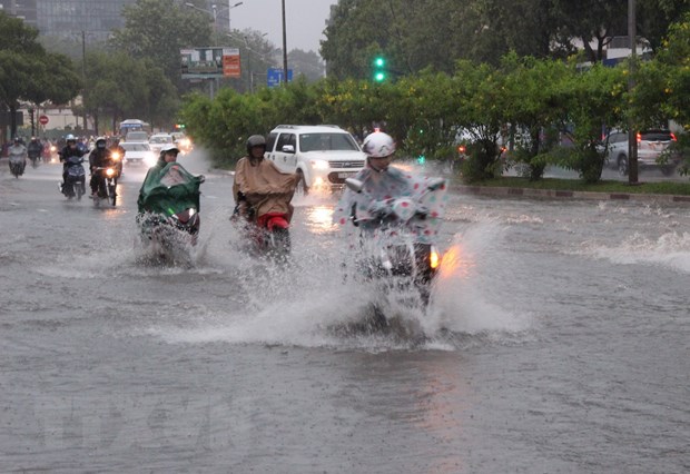 Các tỉnh, thành phố khu vực Nam bộ sẵn sàng ứng phó với thời tiết nguy hiểm