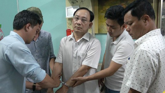Khởi tố, bắt tạm giam Giám đốc Bệnh viện liên quan đến vụ “Giết người”
