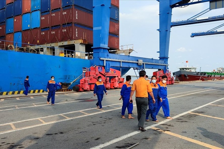 Tìm thấy thi thể 01 thuyền viên mất tích trên biển