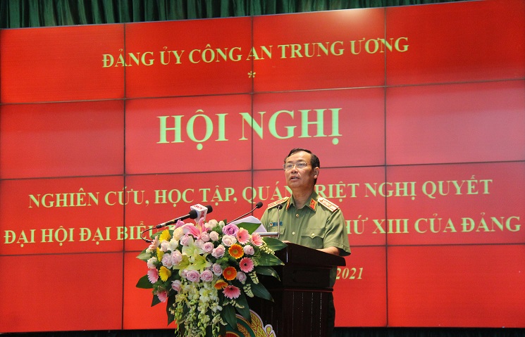 Nghiên cứu, học tập, quán triệt Nghị quyết Đại hội XIII của Đảng trong Công an nhân dân
