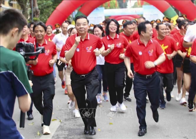 Ngày chạy Olympic vì sức khỏe toàn dân ở Hà Nội