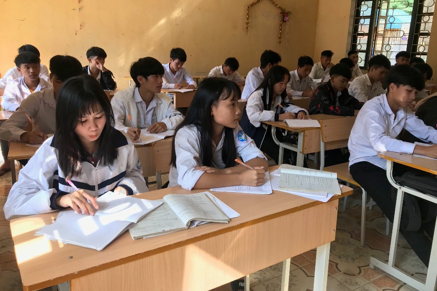 Đề nghị giữ ổn định mức học phí năm học 2021 - 2022