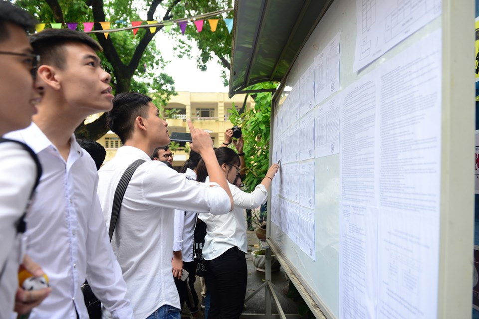 Hôm nay học sinh bắt đầu đăng ký dự thi tốt nghiệp THPT và xét tuyển đại học