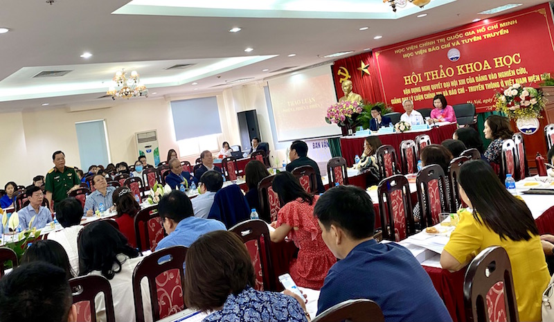Vận dụng Nghị quyết Đại hội XIII của Đảng vào nghiên cứu, giảng dạy lý luận chính trị và báo chí-truyền thông