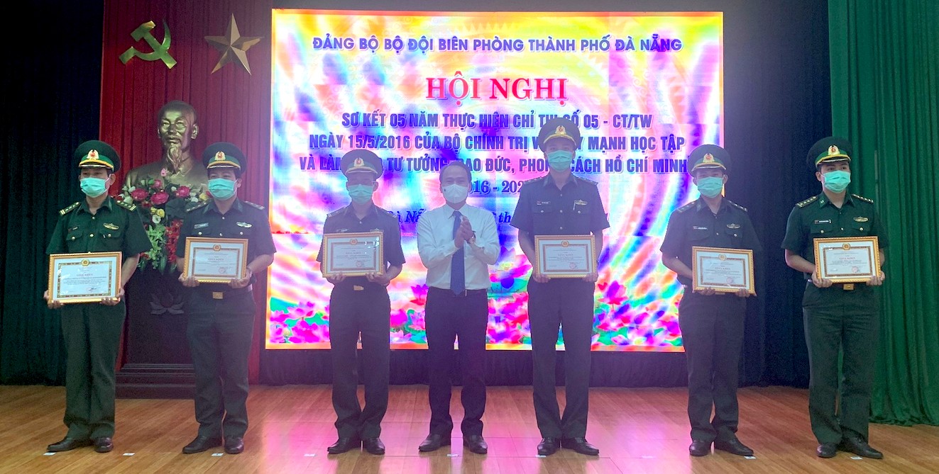 Sáng tỏ phẩm chất Bộ đội Cụ Hồ thời kỳ mới