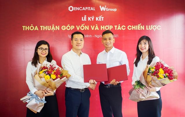 Ký kết hợp tác phát triển giải pháp dữ liệu tài chính cho nhà đầu tư Việt