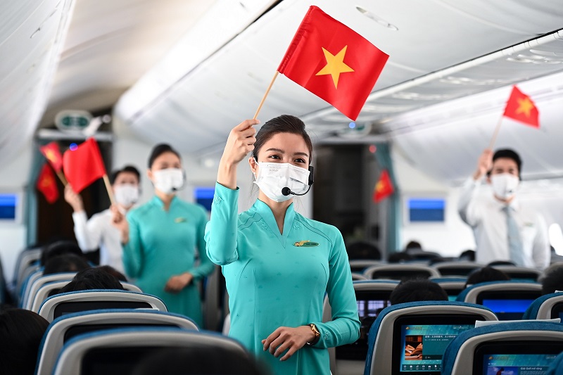 Kỷ niệm ngày 30 4 trên các chuyến bay của Vietnam Airlines