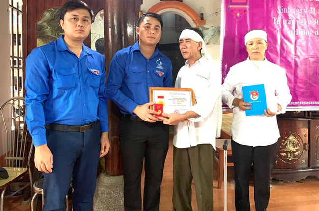 Thừa Thiên Huế Truy tặng Bằng khen cho sinh viên quên mình cứu bạn