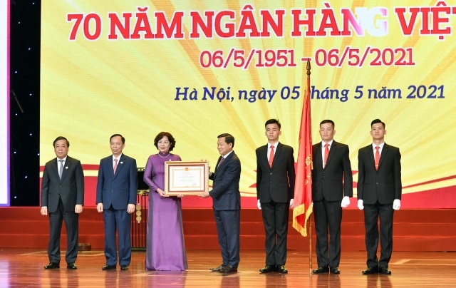 Đưa ngành Ngân hàng tiếp tục phát triển mạnh mẽ, vững chắc hơn nữa