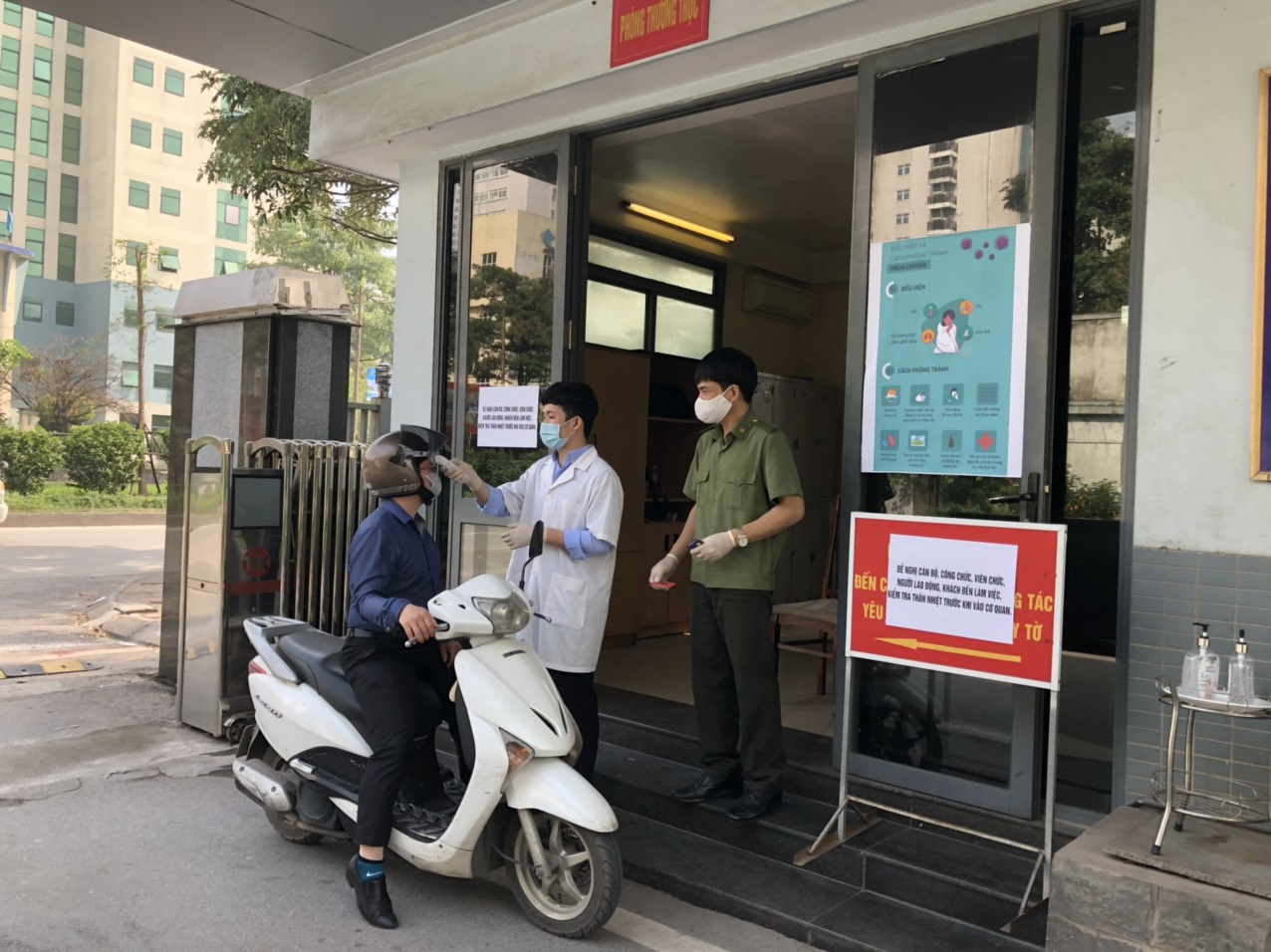 Bộ Nội vụ tăng cường phòng, chống dịch COVID-19