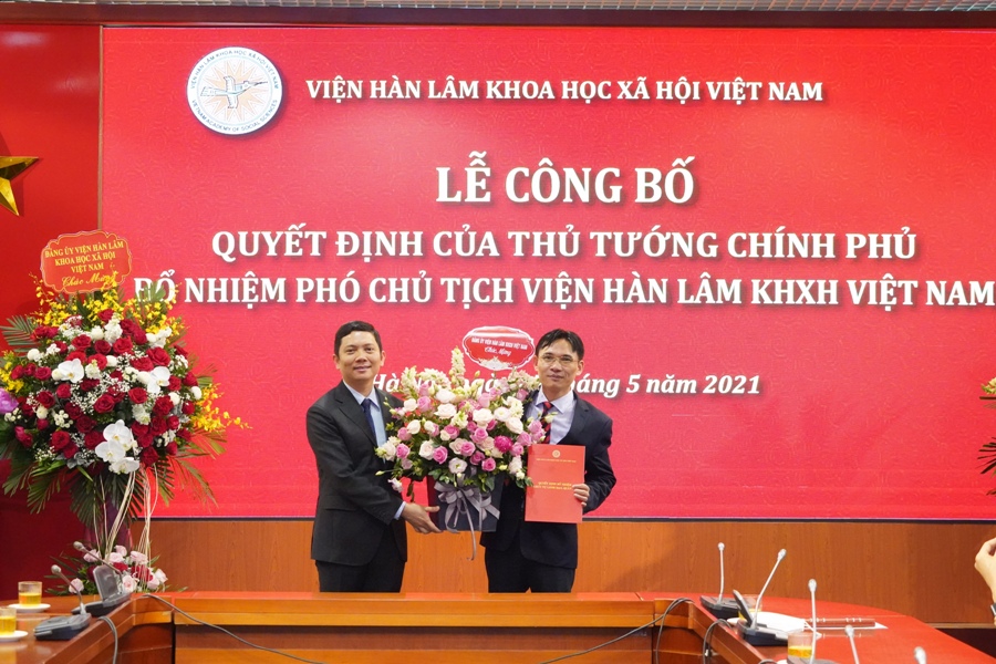 Công bố Quyết định bổ nhiệm Phó Chủ tịch Viện Hàn lâm Khoa học xã hội Việt Nam