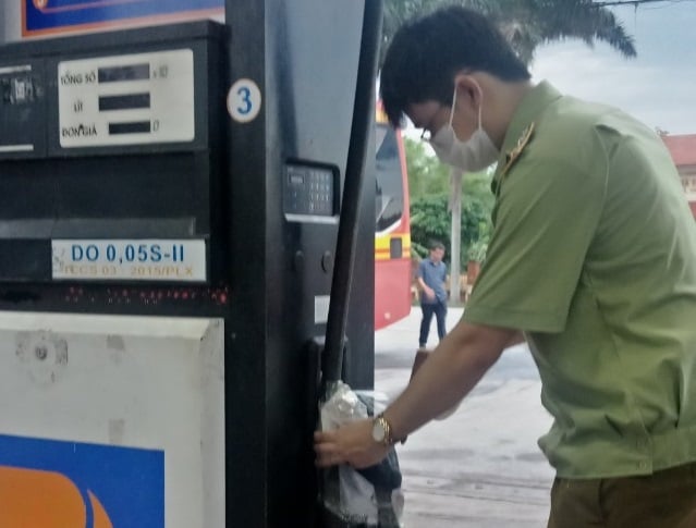 Nam Định Kịp thời ngăn chặn trên 20 000 lít dầu diesel không đảm bảo chất lượng