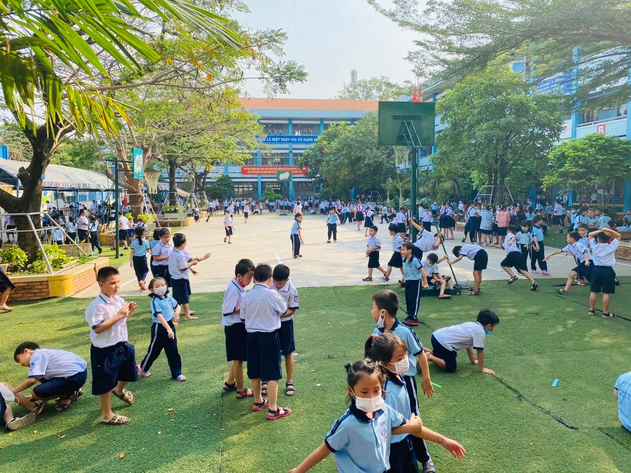 TP Hồ Chí Minh Tạm dừng thêm nhiều hoạt động dịch vụ không thiết yếu từ 18 giờ, tối 7 5