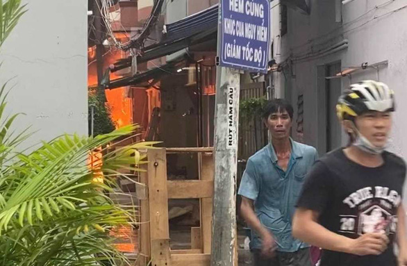 TP Hồ Chí Minh Cháy lớn khiến 8 người tử vong