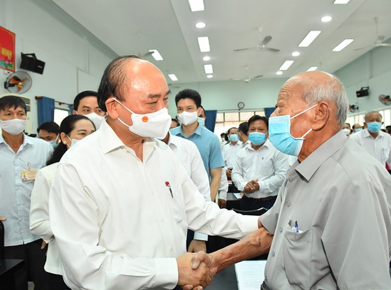 Cần quan tâm đời sống, đảm bảo quyền lợi chính đáng cho người dân
