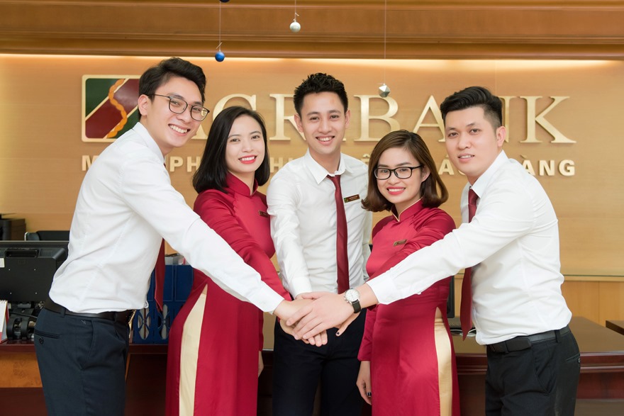 Tự hào góp thêm trang sử vẻ vang 70 năm Ngân hàng Việt Nam