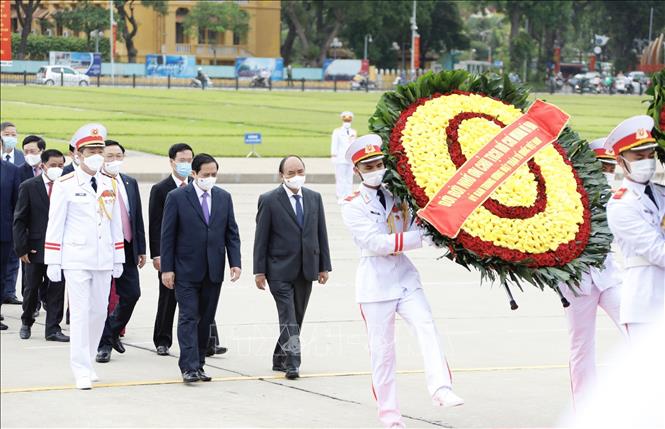 Lãnh đạo Đảng, Nhà nước vào Lăng viếng Chủ tịch Hồ Chí Minh