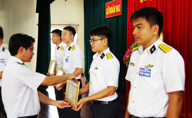 Cơ hội để “thủ lĩnh thanh niên” thể hiện tài năng