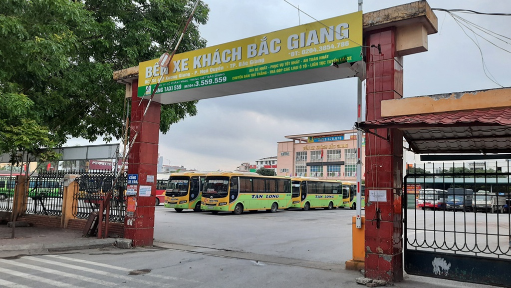 Bắc Giang tạm dừng vận tải bằng ô tô để chống dịch