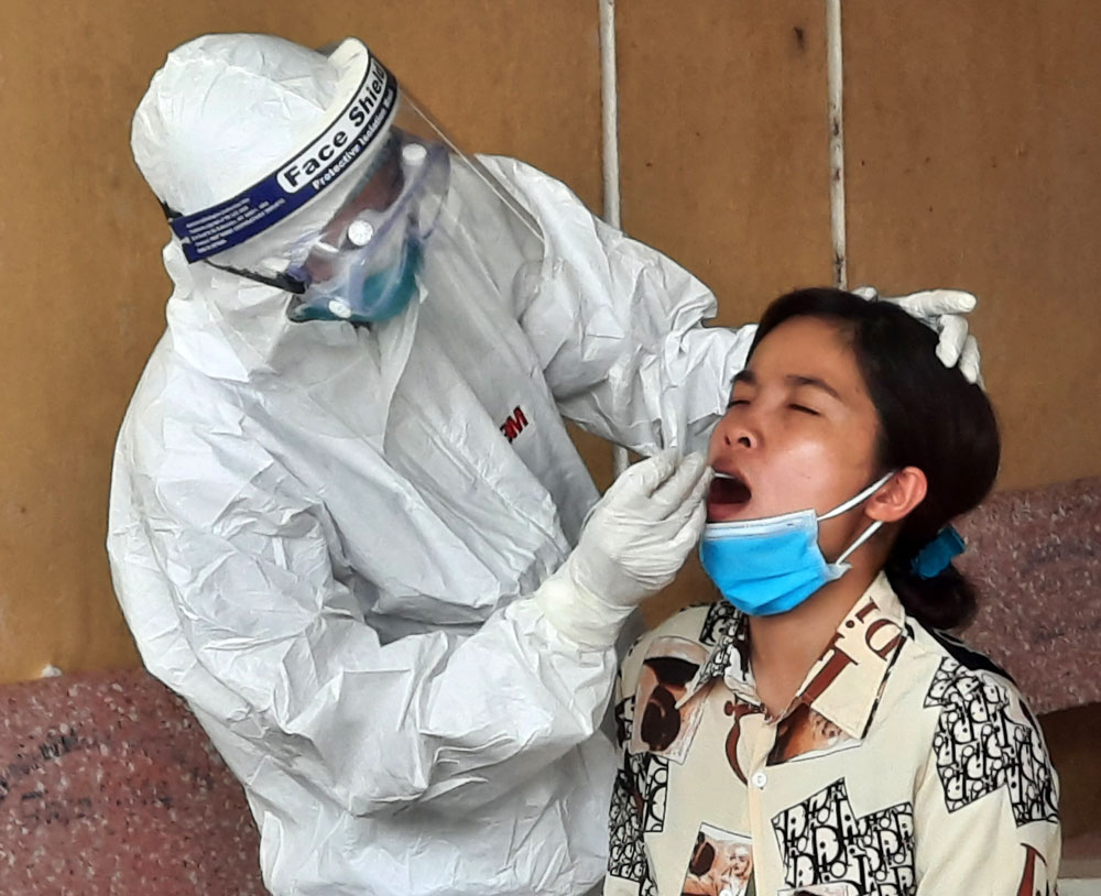 Bắc Giang “Nhà nhà cửa đóng then cài” để phòng, chống dịch