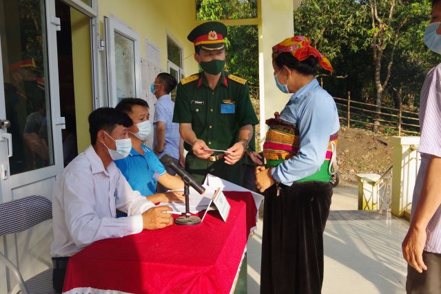 Ngày hội non sông ở Quân khu 4