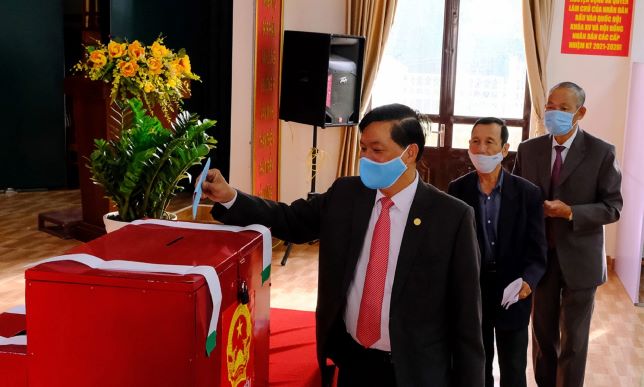 Lâm Đồng Cử tri nô nức tham gia bầu cử