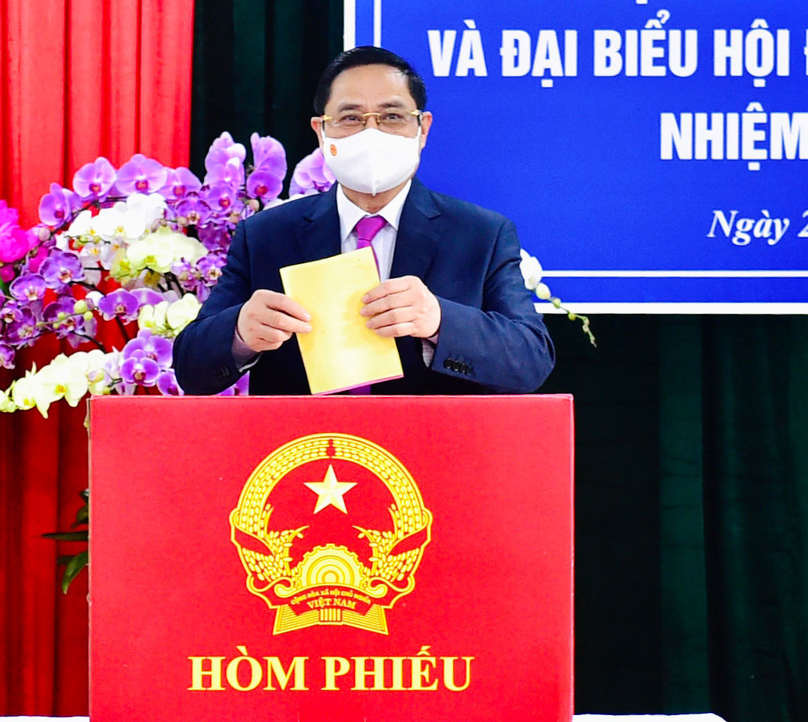 Thủ tướng Chính phủ Phạm Minh Chính tham gia bỏ phiếu bầu cử tại Cần Thơ