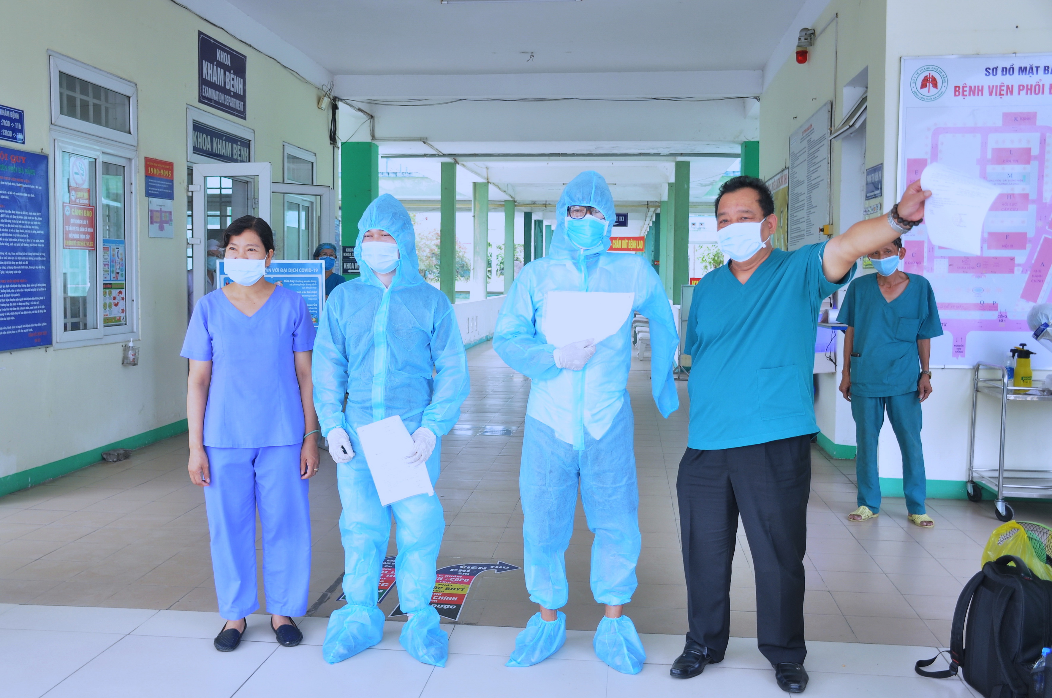 Đà Nẵng Bệnh nhân COVID-19 đầu tiên trong chuỗi lây nhiễm tại Khu Công nghiệp An Đồn xuất viện