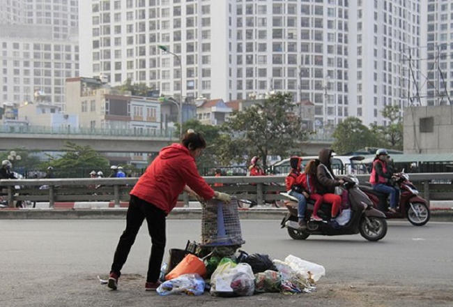 Vứt, thải rác thải sinh hoạt, trên vỉa hè, lòng đường bị xử phạt như thế nào