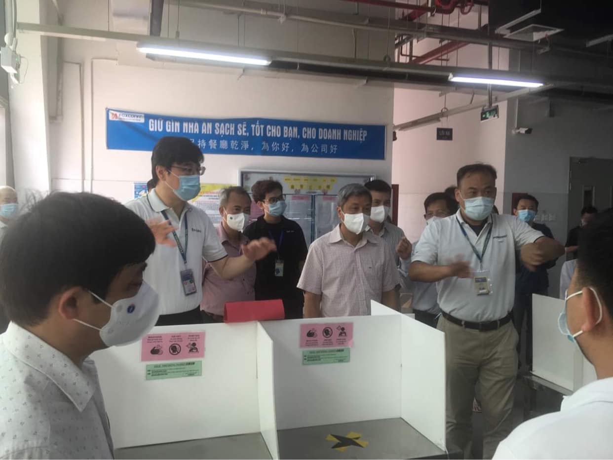 Doanh nghiệp, khu công nghiệp cần làm gì để an toàn trong dịch COVID-19