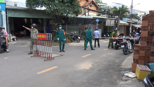 TP Hồ Chí Minh thêm 14 trường hợp nghi nhiễm