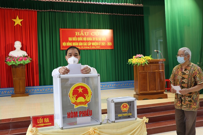 Đại biểu HĐND tỉnh là người dân tộc thiếu số đạt 44,64