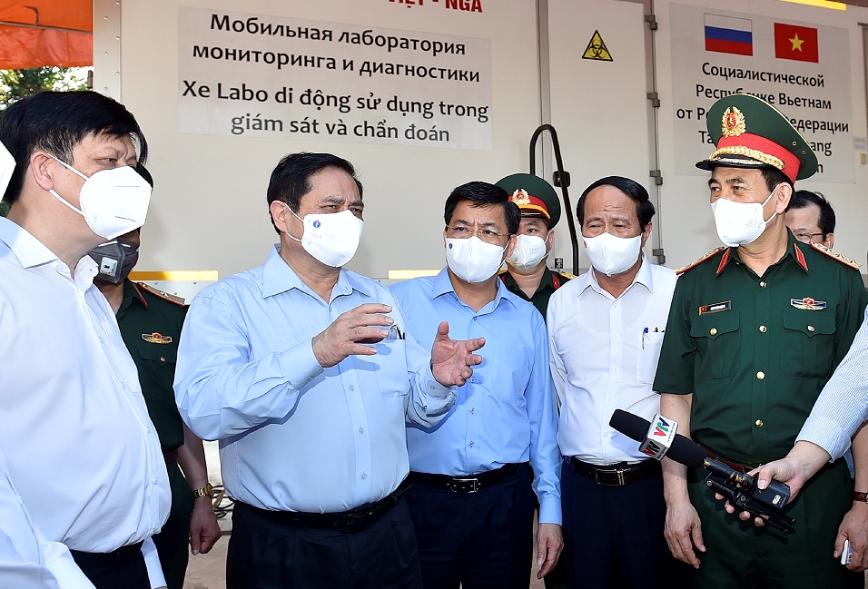 Thủ tướng tổng tiến công toàn lực, thần tốc để chặn đứng dịch COVID-19