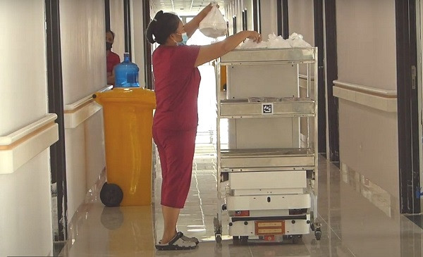 Việt Nam làm chủ công nghệ chế tạo robot y tế trong phòng chống dịch COVID-19