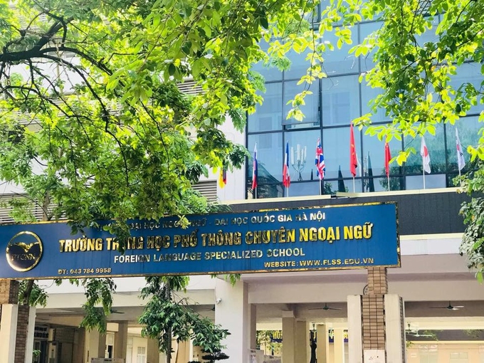 Trường THPT chuyên Ngoại ngữ thông báo hoãn thi lớp 10