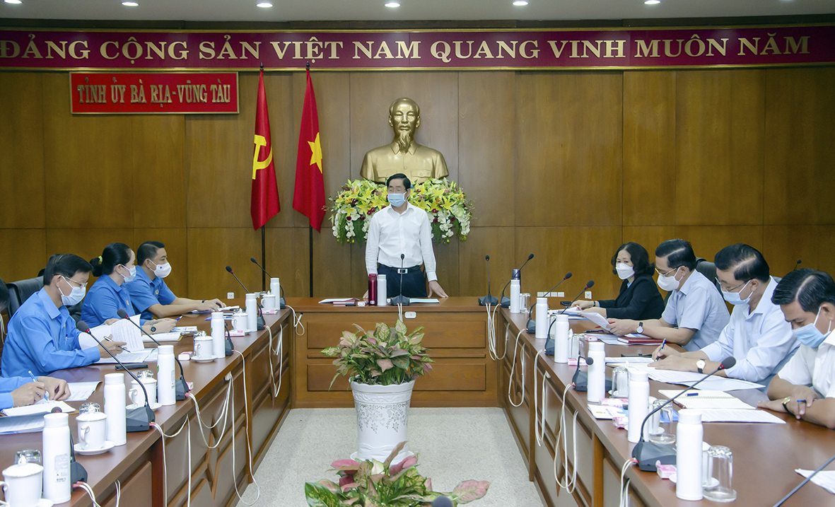 Công đoàn phải đẩy mạnh tuyên truyền phòng, chống dịch