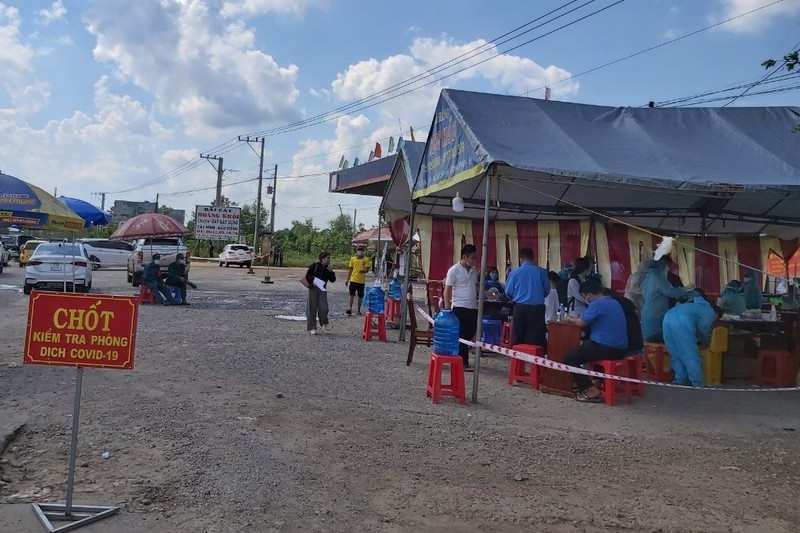 Bình Phước thành lập tổ phòng chống dịch COVID-19 trong các khu công nghiệp

​