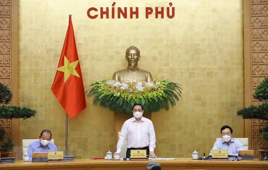 Khôi phục, phát triển hoạt động sản xuất kinh doanh, bảo đảm an sinh xã hội