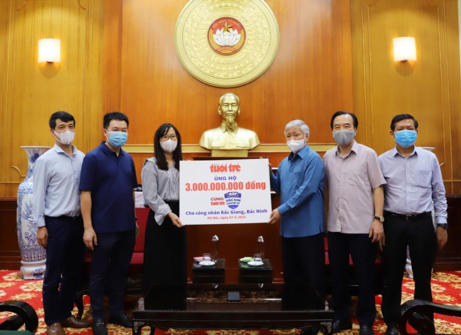 Nguồn lực tiếp nhận ủng hộ tập trung vào tiêm vaccine và phát triển sản xuất vaccine nội