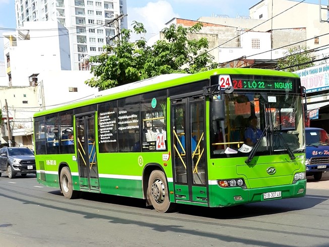 Thành phố Hồ Chí Minh tạm dừng thêm 18 tuyến xe buýt