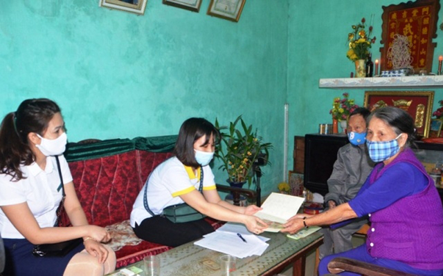 Quảng Ngãi Hoàn thành chi trả lương hưu, trợ cấp BHXH kịp thời cho người dân